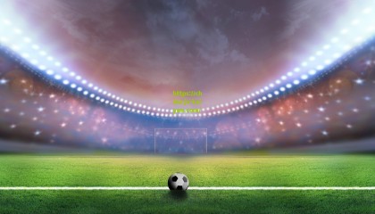 开云入口-训练场上的父子局，亚马尔与怀森互怼引爆笑，对位攻防见证新星成长