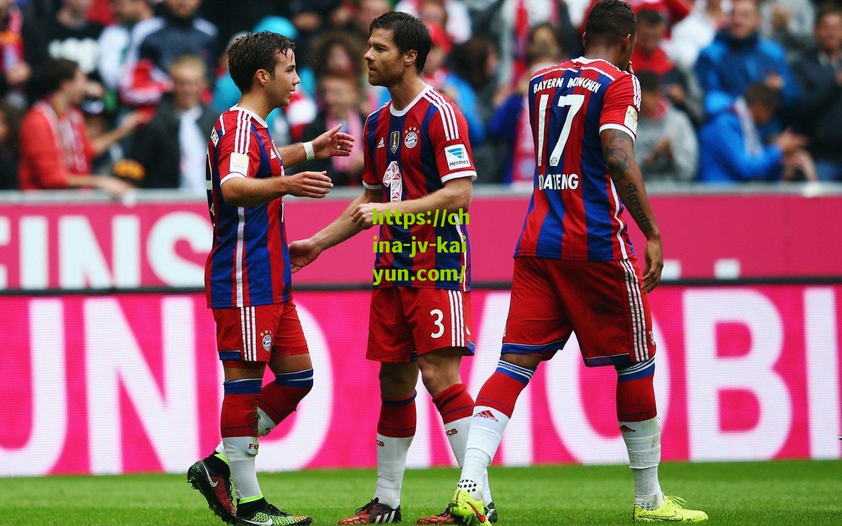 你去湖人吗?拉拉维亚镜头一转竟是里夫斯在为他开车